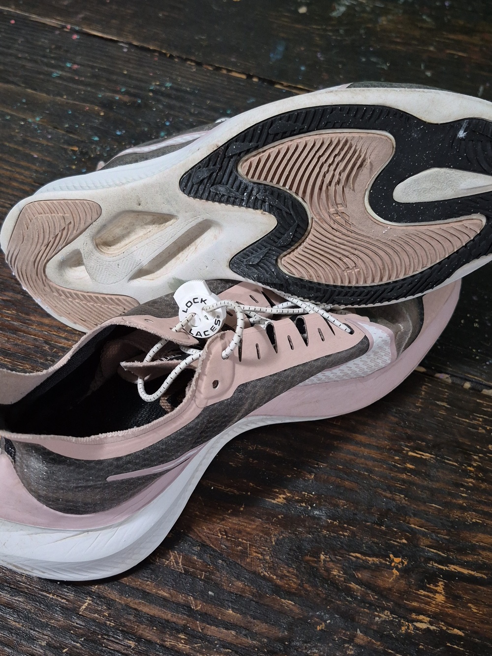 Nike Women’s Pink and Gray Zoom Running Sneakers - Picture 6 of 7